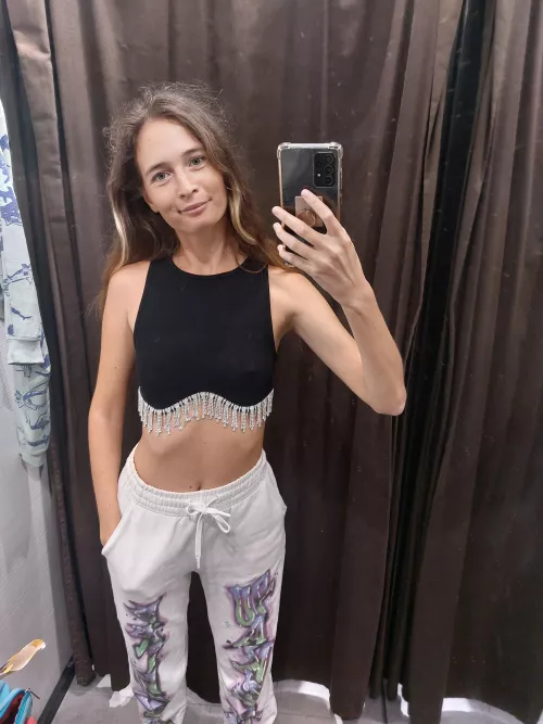 Bought this top, looks nice