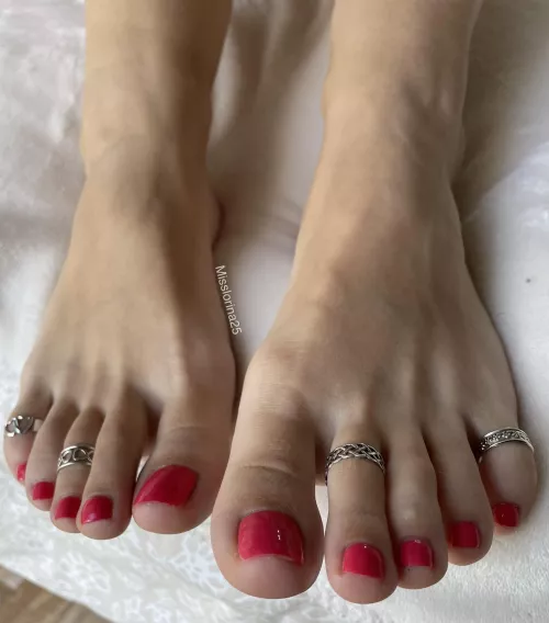 Did they make you stop scrolling?