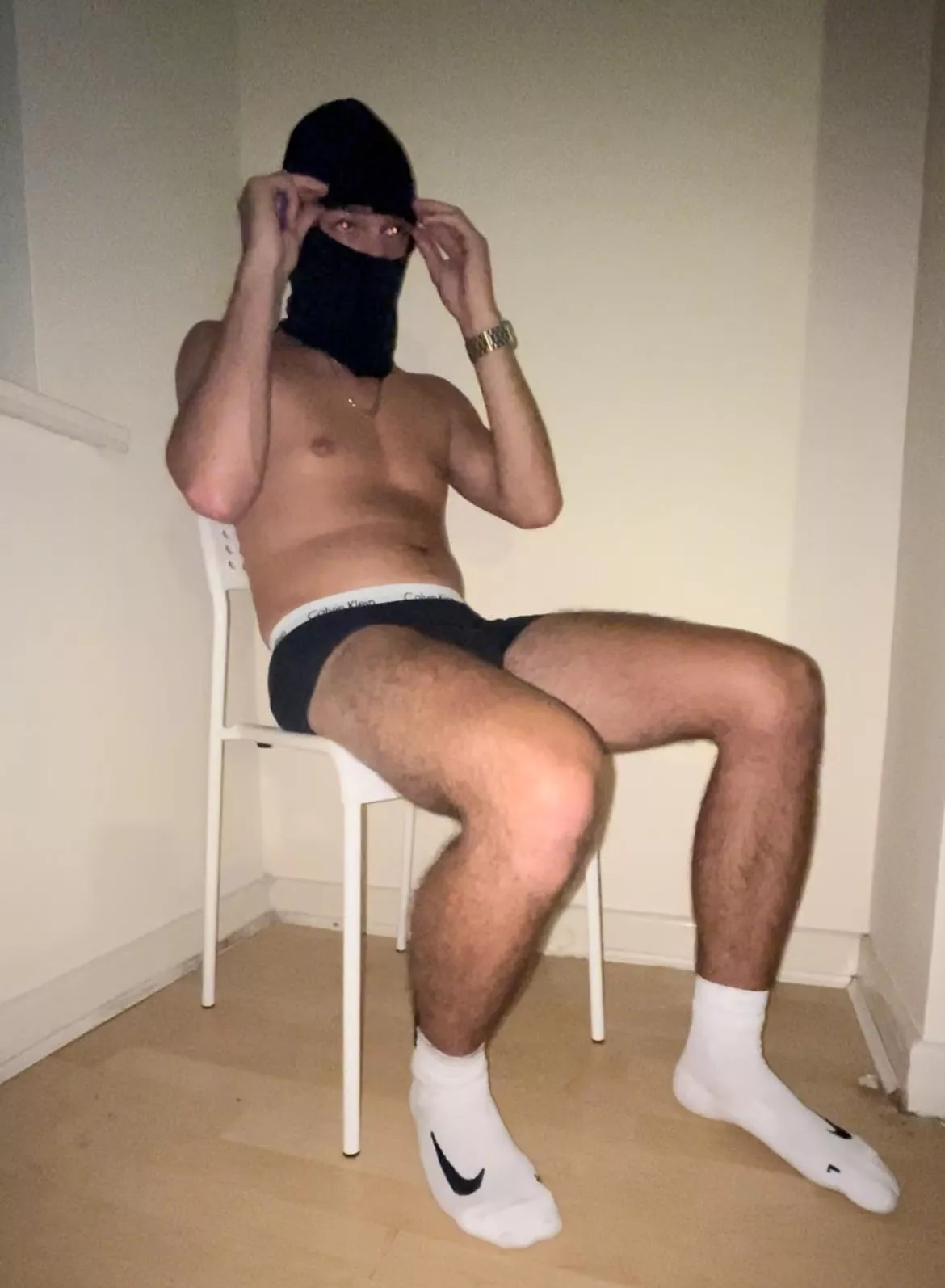 Get on ur knees bitch