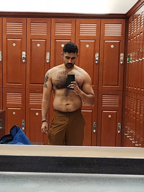 Gonna hop in the sauna after a nice pump, Gonna join me bro?