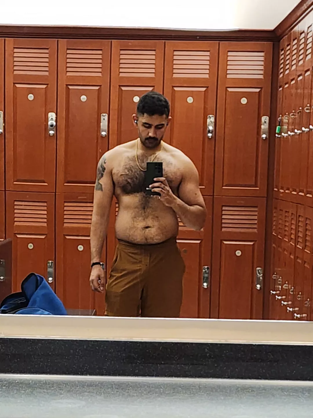 Gonna hop in the sauna after a nice pump, Gonna join me bro?