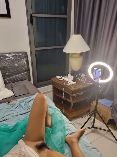 [h] Let’s make a movie with this hairy pussy