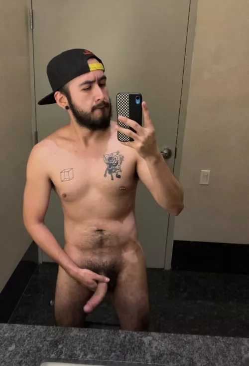 Hairy guy in here