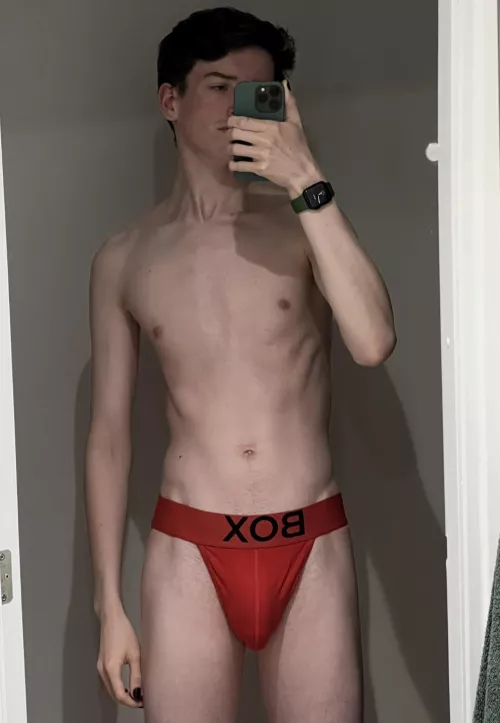 [M](22) do you like red?