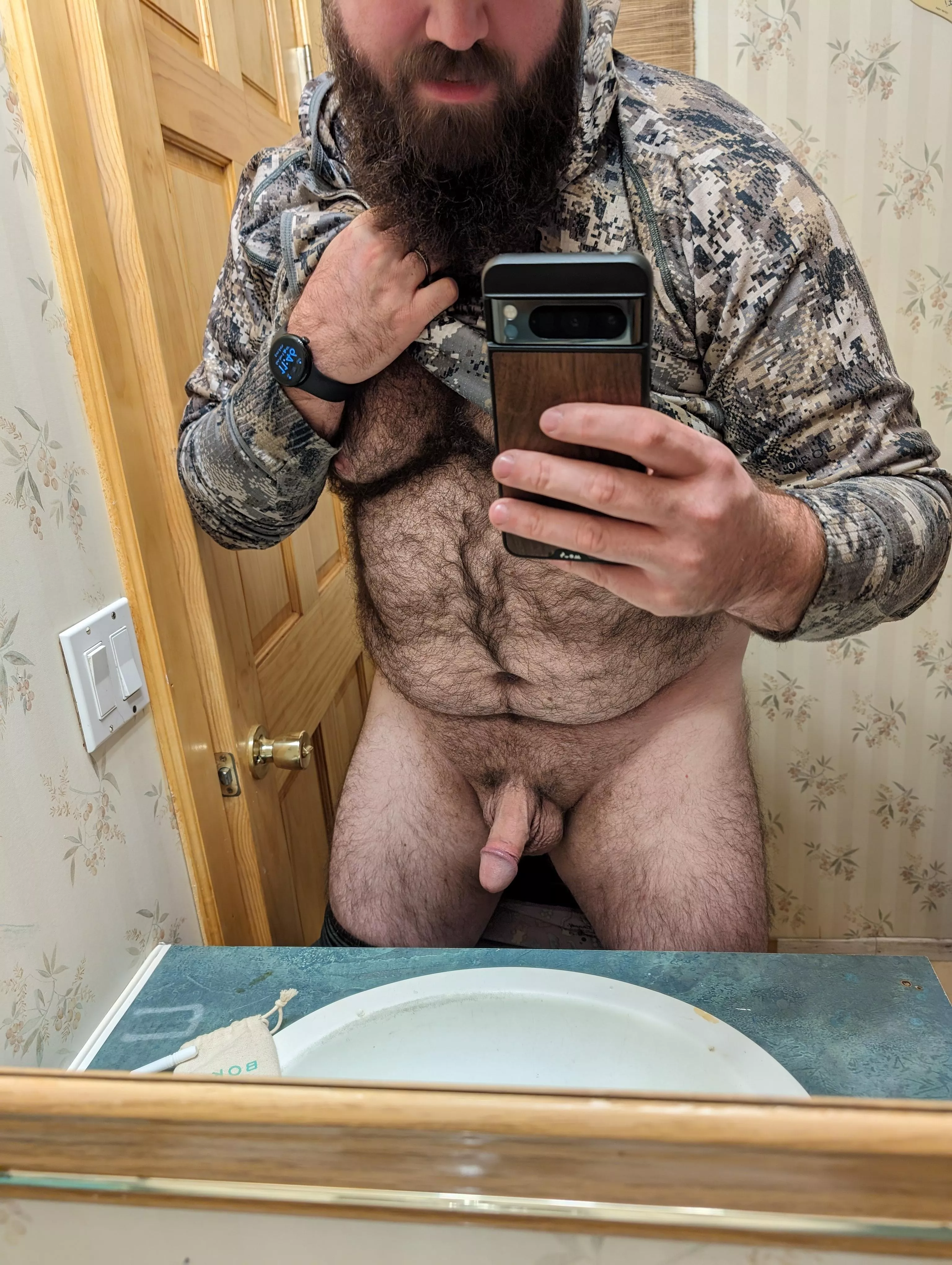 Mid day hunting break. 😏😈