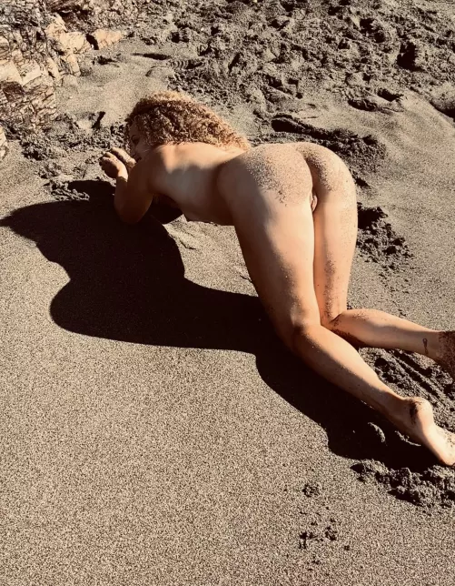 No wrong holes here baby