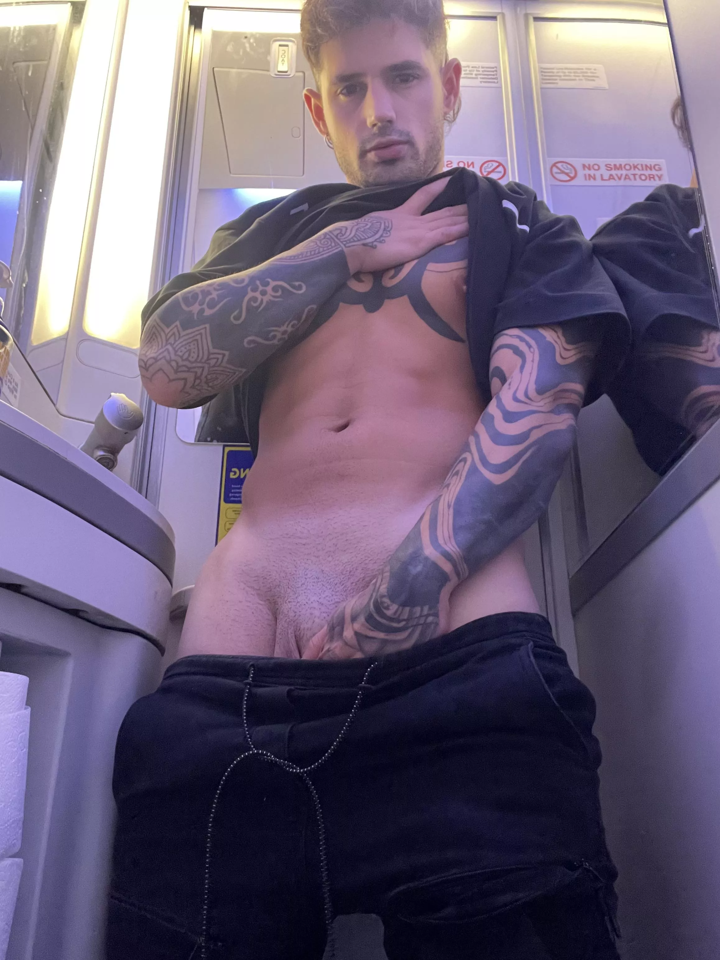 The best comment wins🙊