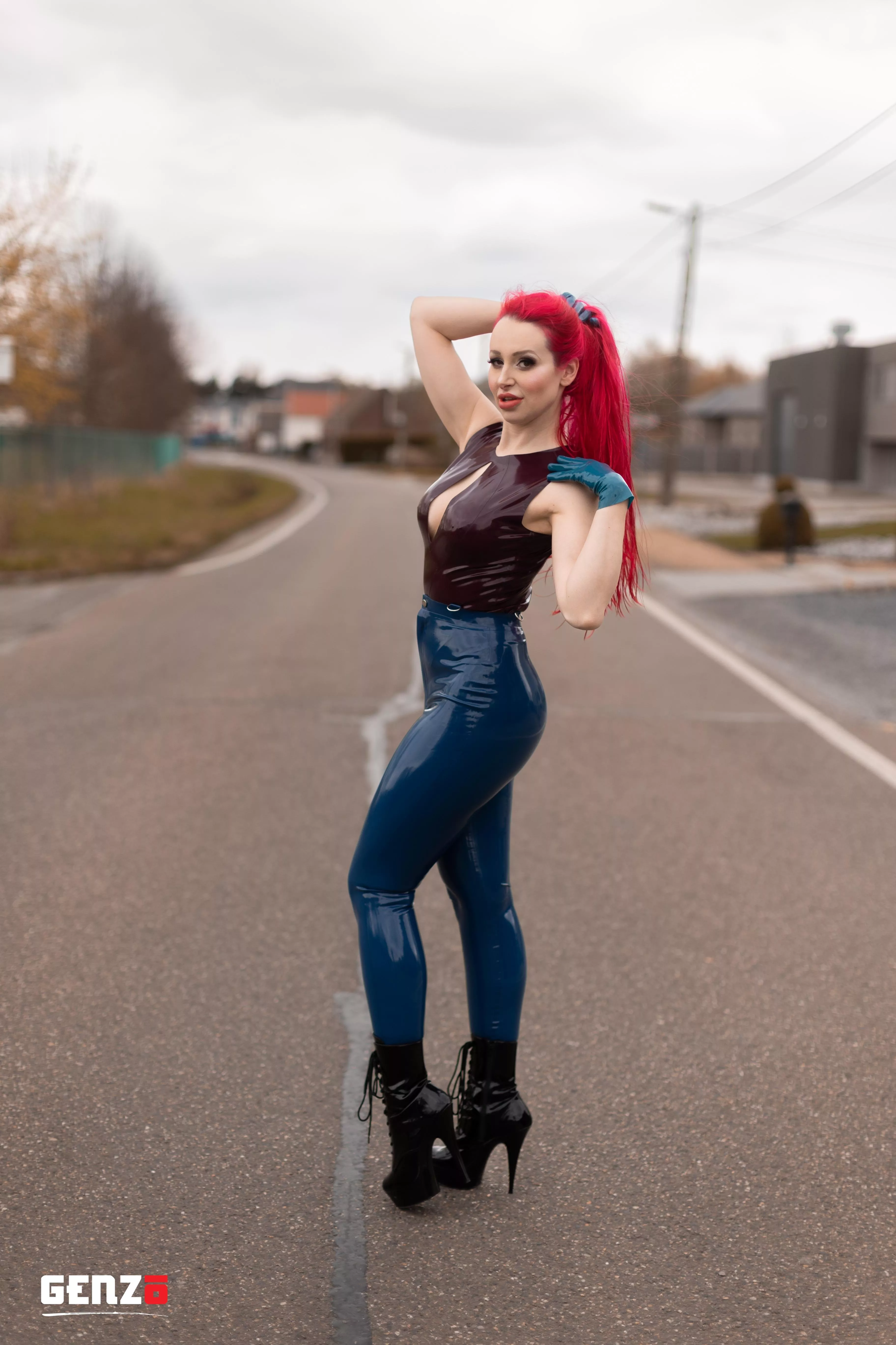 Time for a walk on my short ankle boots. It’s getting darker outside.