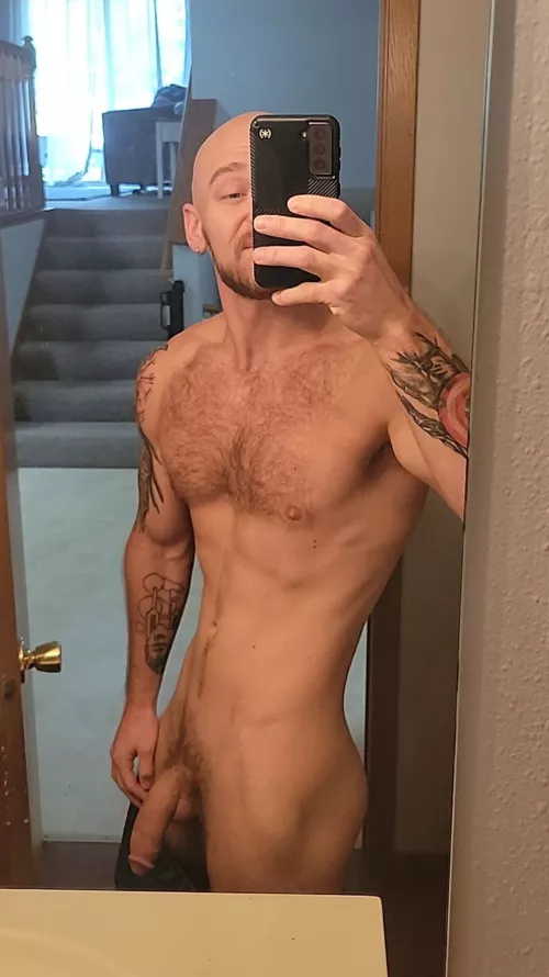 Who wants to have a lazy day with me?😏