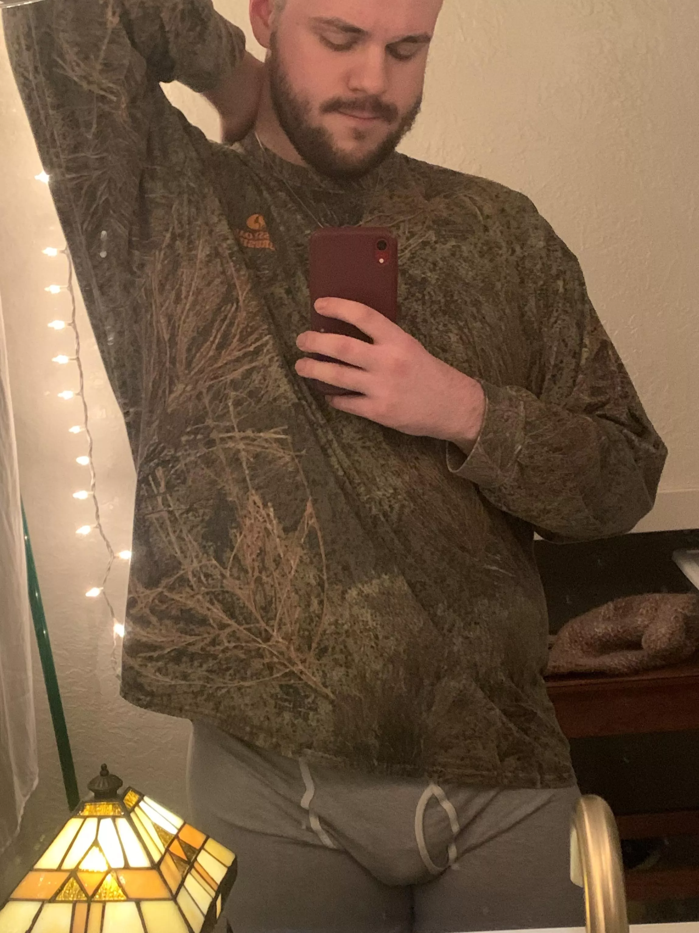 Am I bear enough to post here?