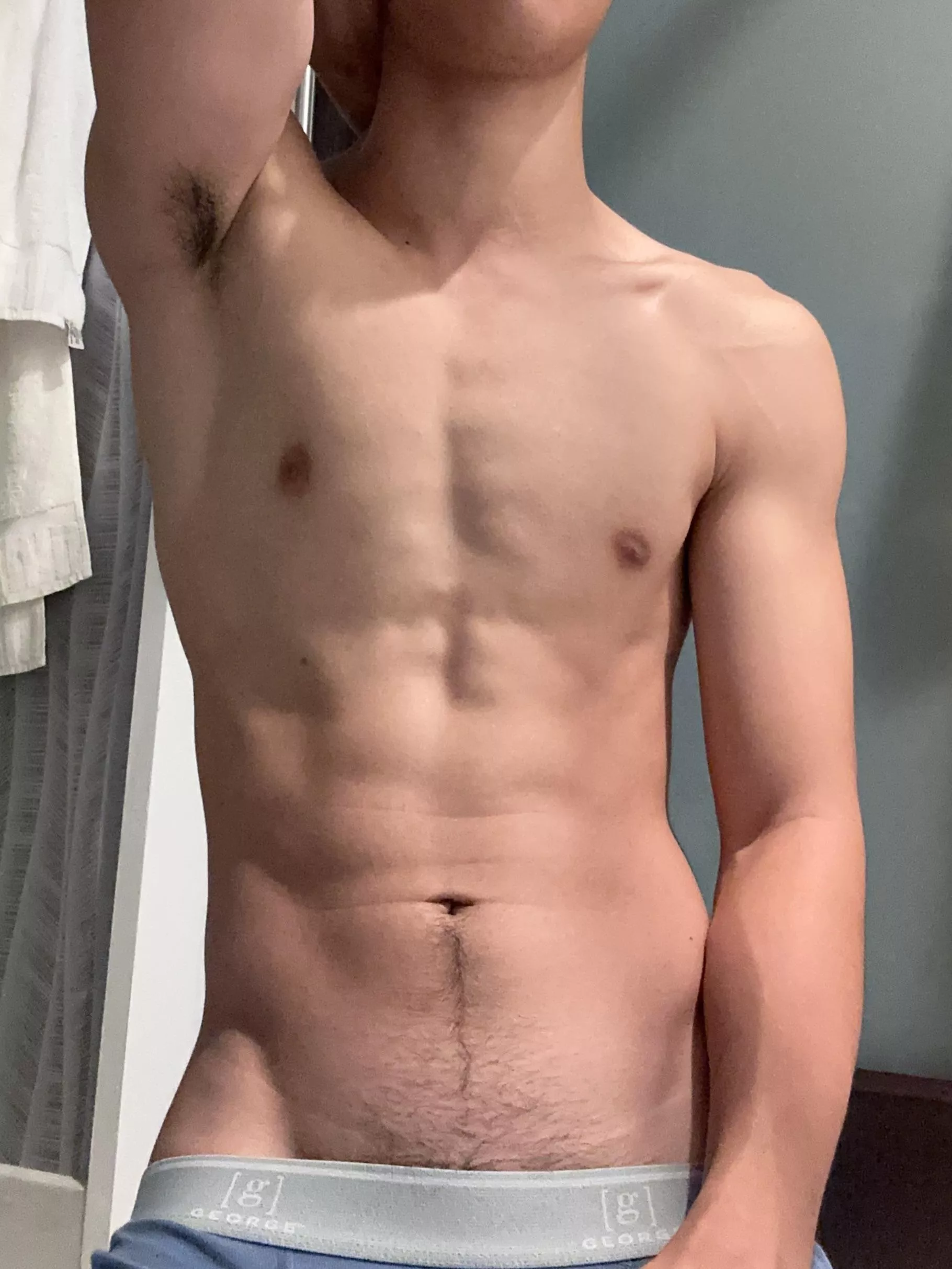 Come closer I’ll help you stuff your face in here