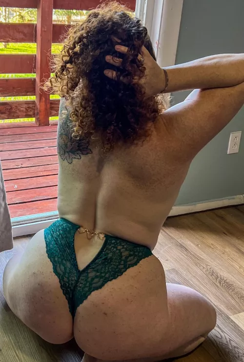 Dare to mess with the curls