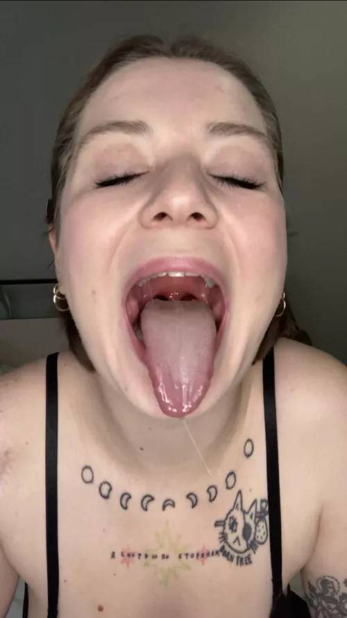 do you like it when it happens harder? 😏 [oc]