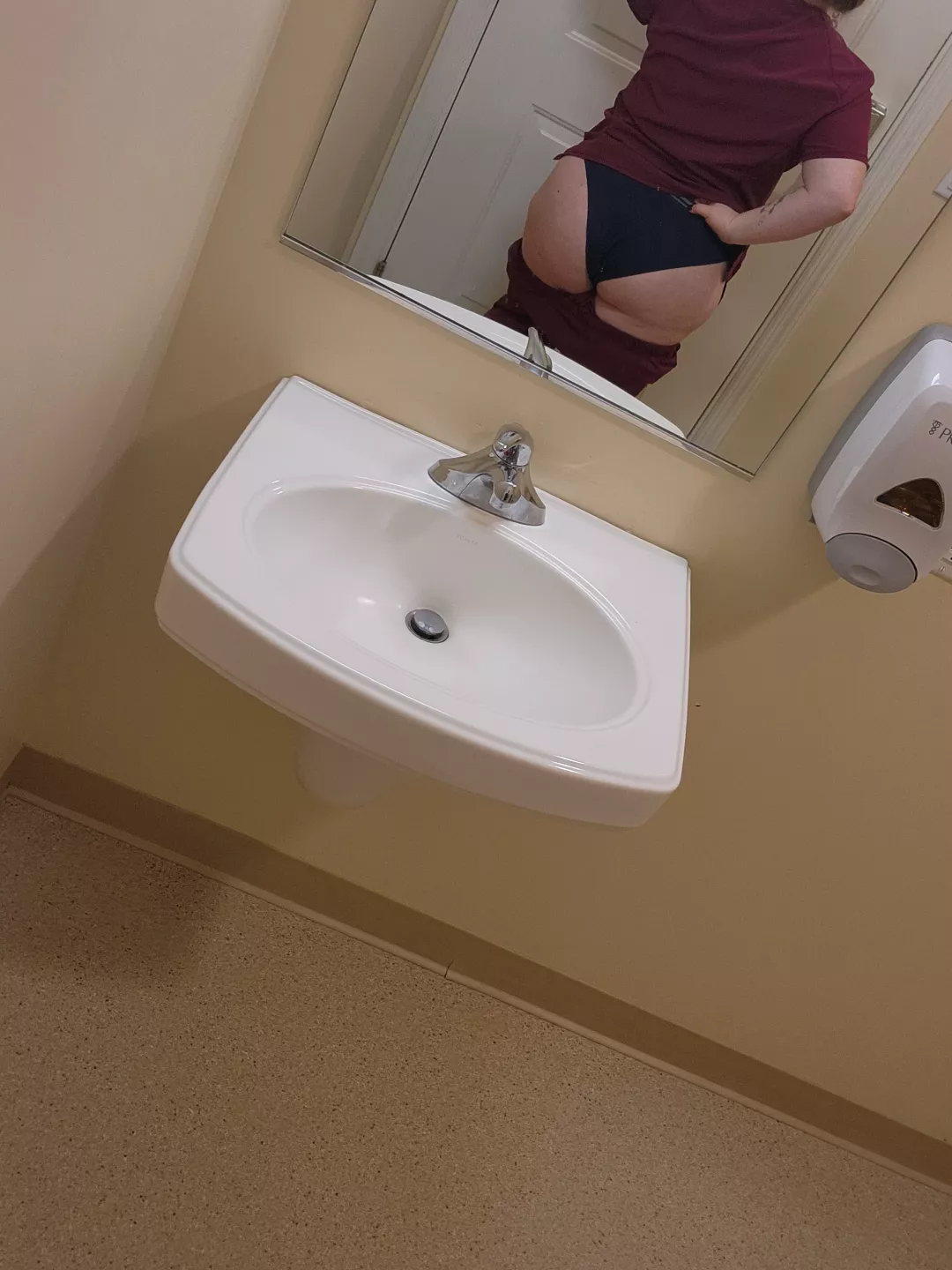 Good morning night shifters from naughty nurse