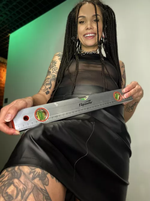 How many inches does your ass need for real pleasure?