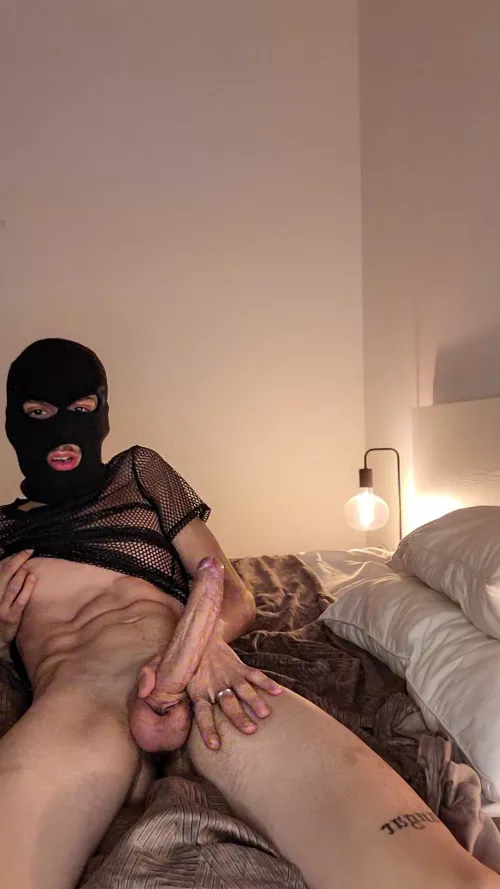 I swear to you I won't stop until your legs are shaking and the neighbours know my name.