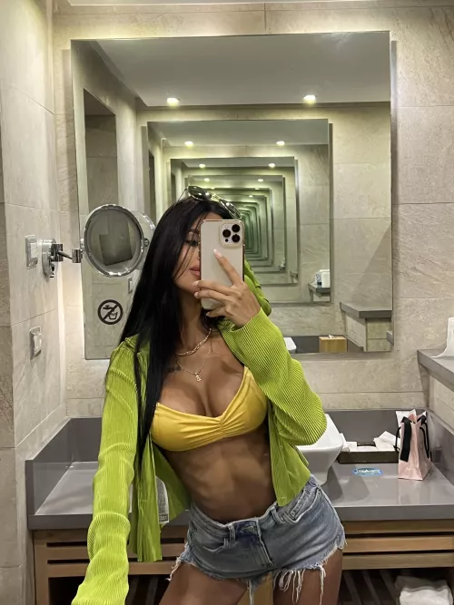 I want you to use me in the public toilet