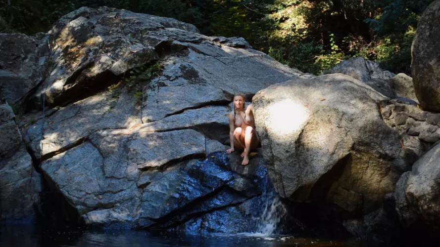 I will always stay running around naked in the forest 🧚‍♀️