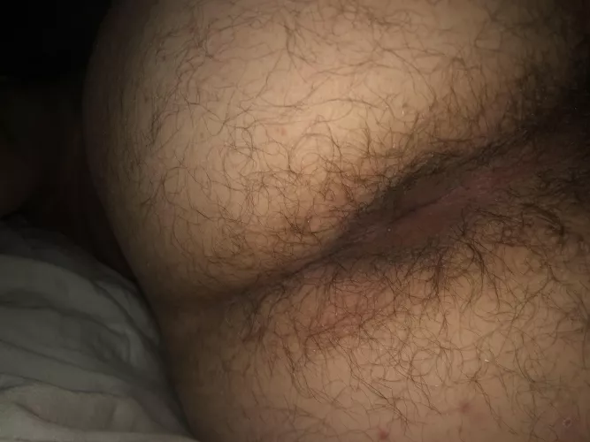 M 19. Hows my hairy hole?
