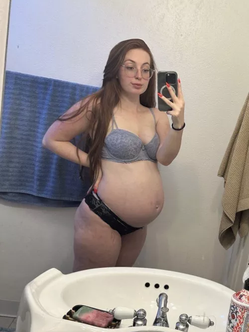 my bump might be too big for this subreddit soon 🥲