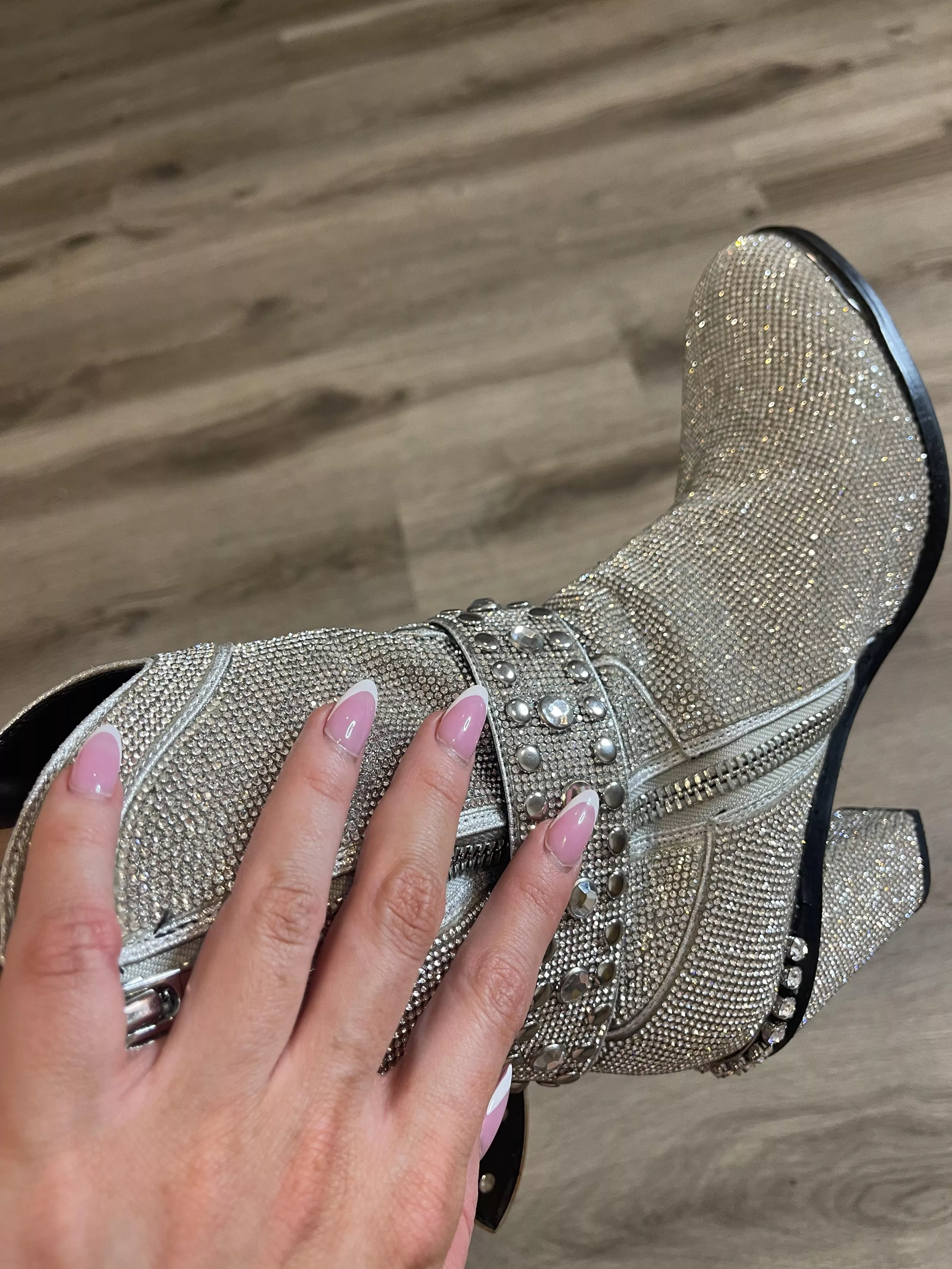 My next nail appointment is this week 😏