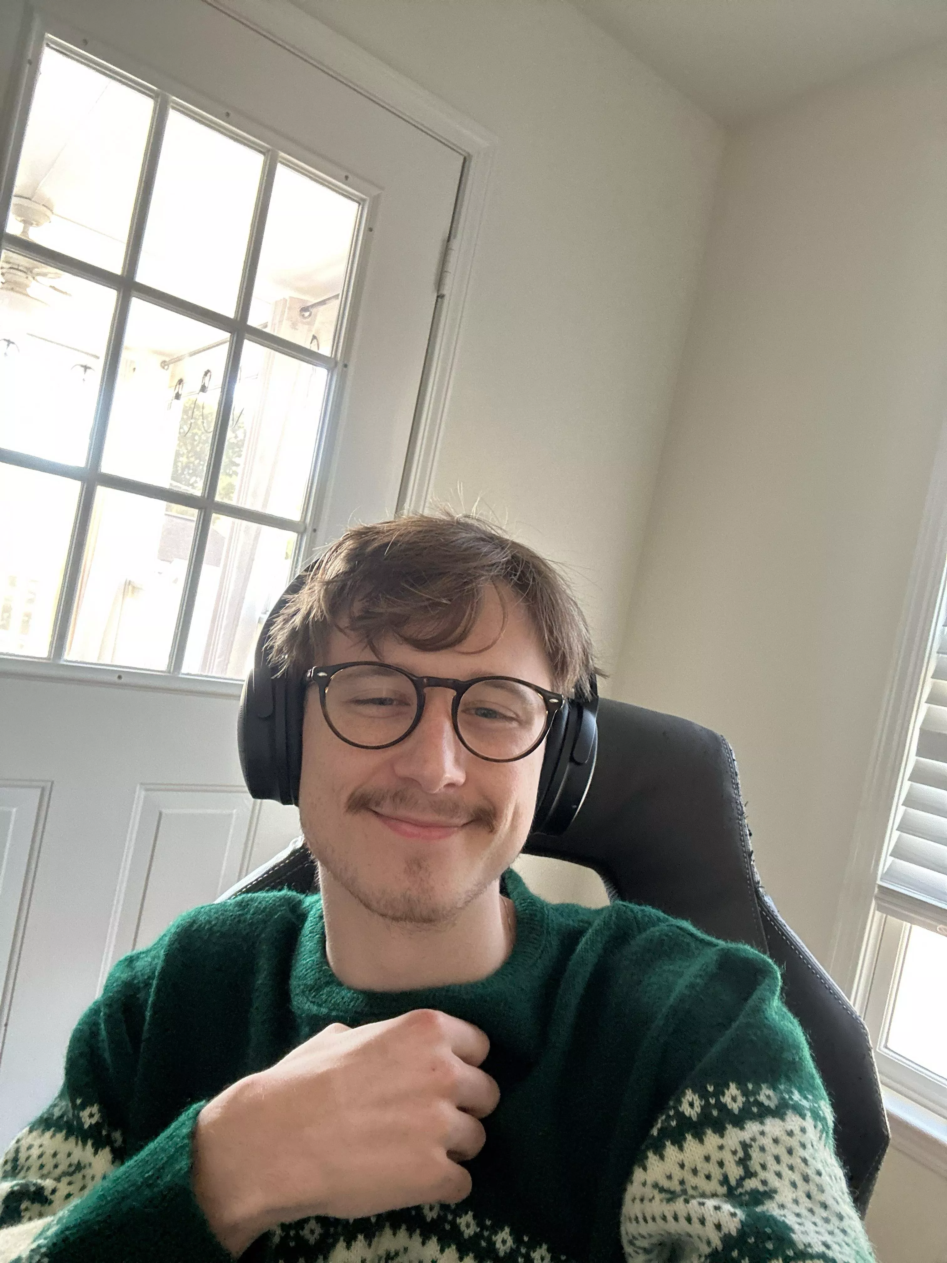 Playing League then a little Stardew later 🫣