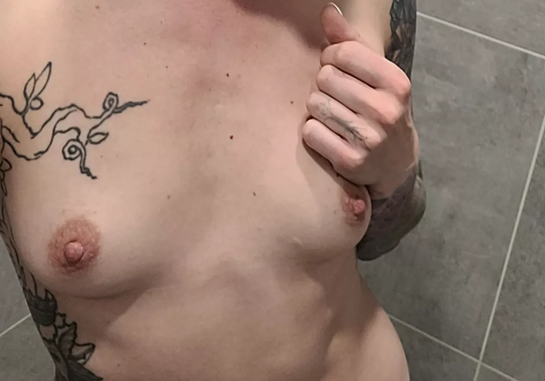 Small gym titties