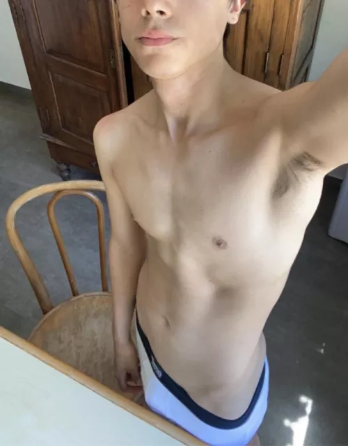 wyd if ur 18yo neighbor send u this…