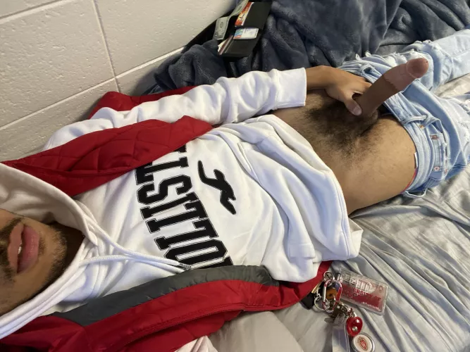 19 wi hmu if hung @melloyello414