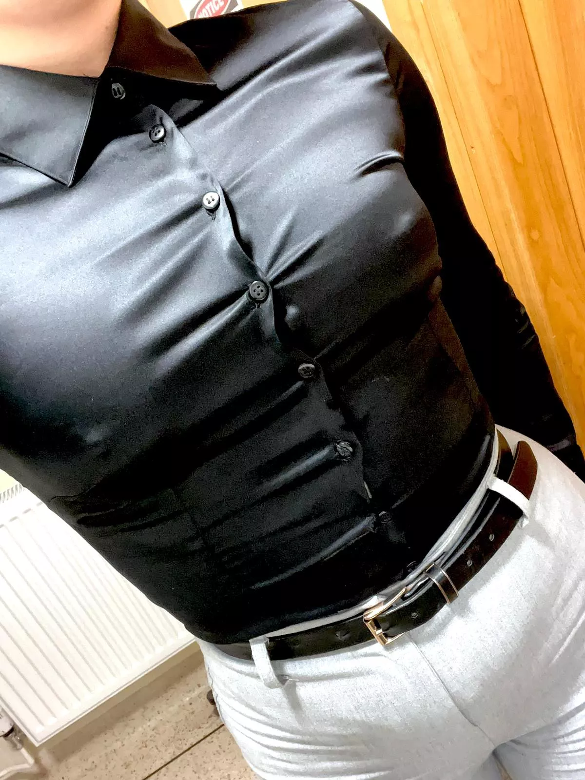 Buttoned up today ☝️🖤