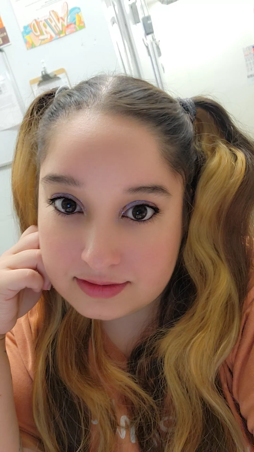 Could you look into my eyes all day?🩵