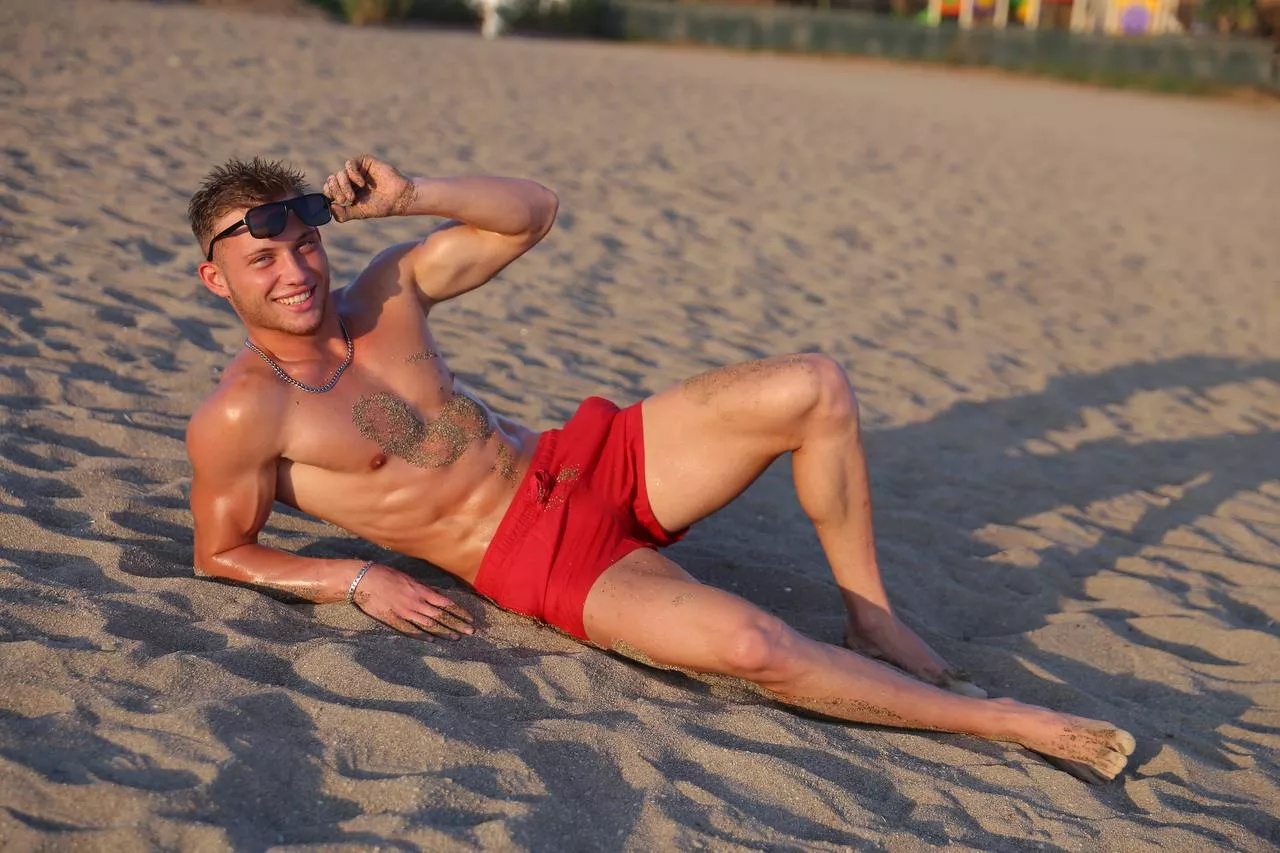 Do you feel hot here? Do you feel hot here?