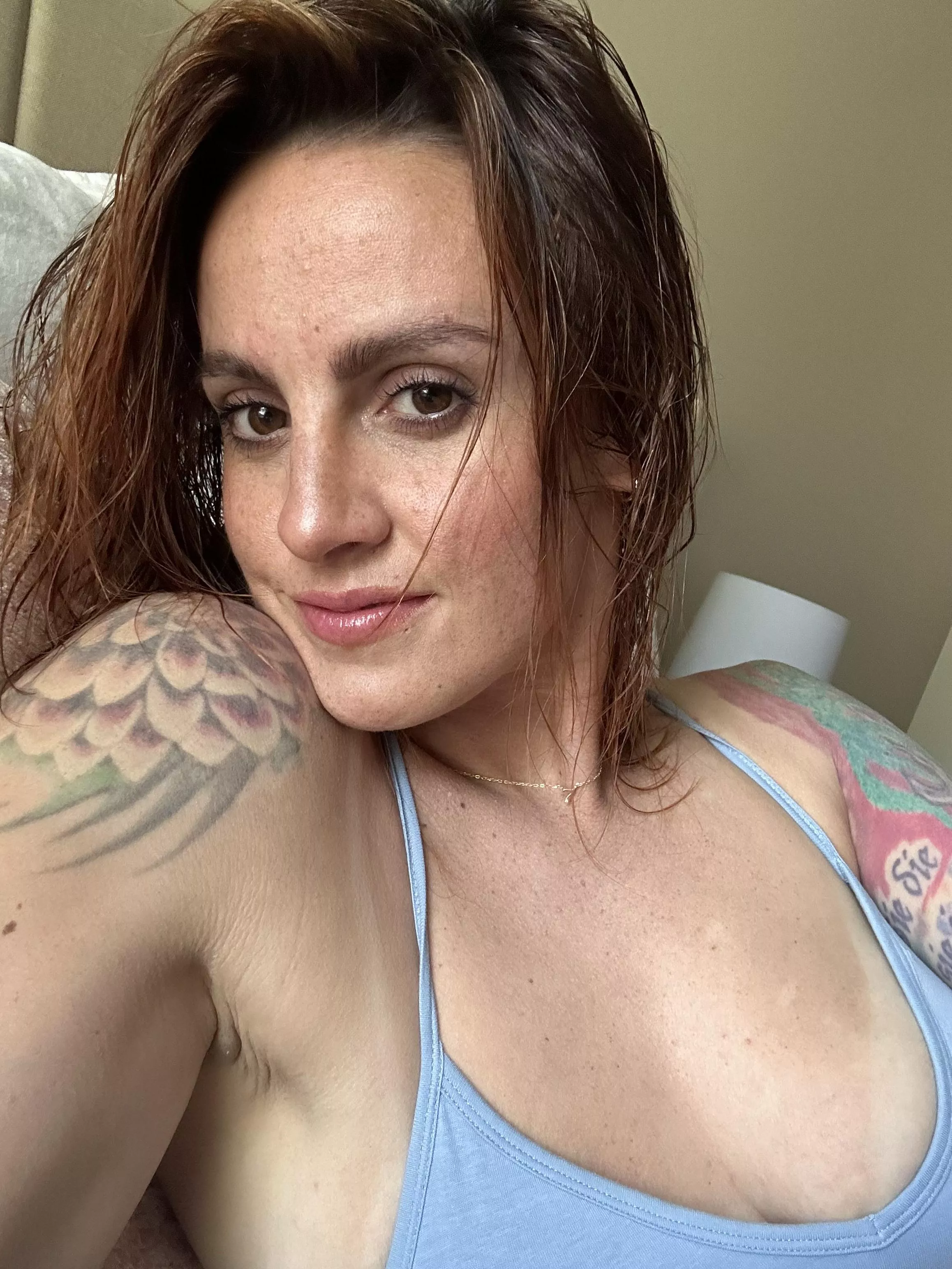 I know you love freckled redheads.