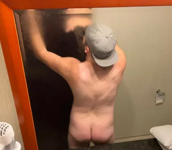 I've been known to squat on occasion. 😌😌