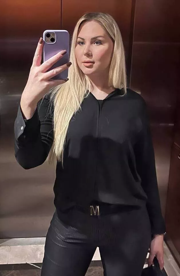 Mirror Selfie in the Elevator ;P