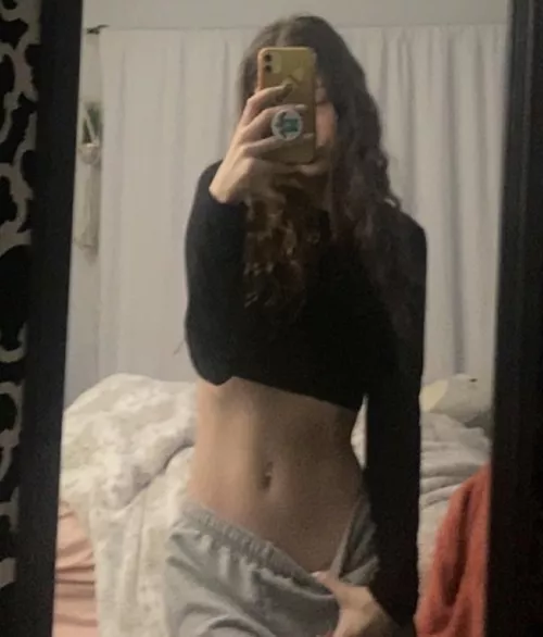 Sweet Jades belly button