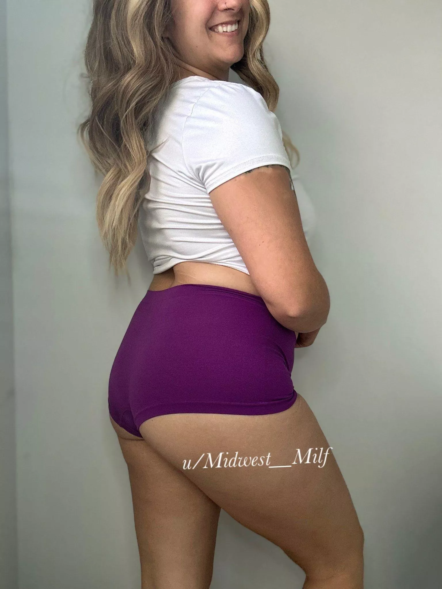 This purple boyshort is SO comfy, and this color is gorgeous! It's available for you!💜 [selling] [USA]