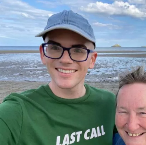 UK, always looking for a penpal, have made some really good connections/friends on Reddit already.