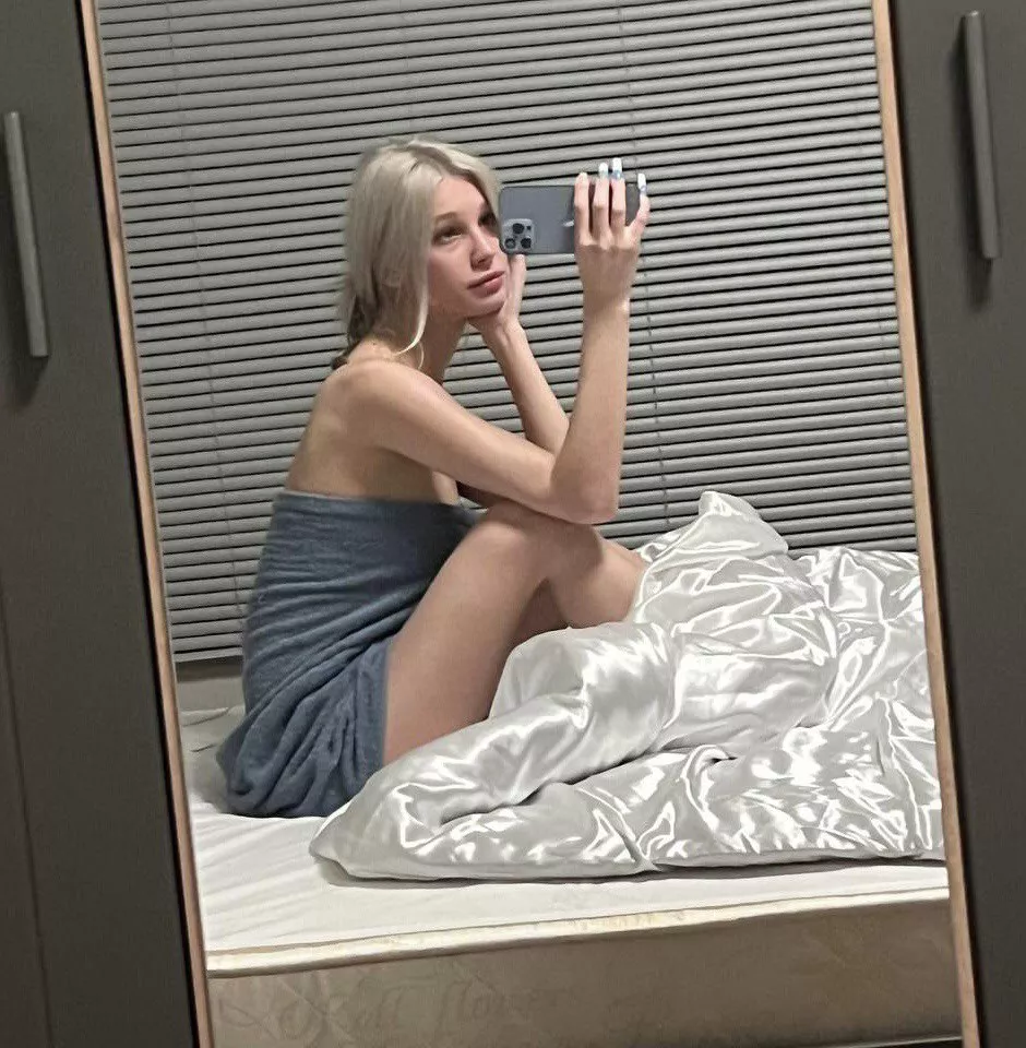 Wanna creampie my pussy daddy