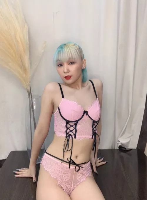 Wanna play with Girl Next Door asian ?