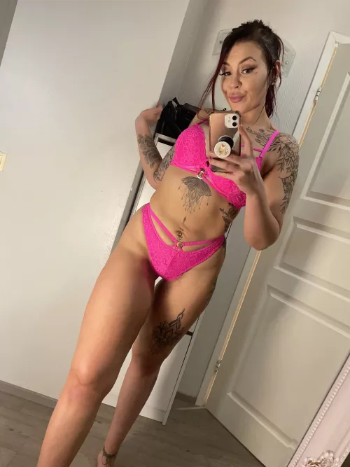 Would you worship this body, or let me worship yours :P