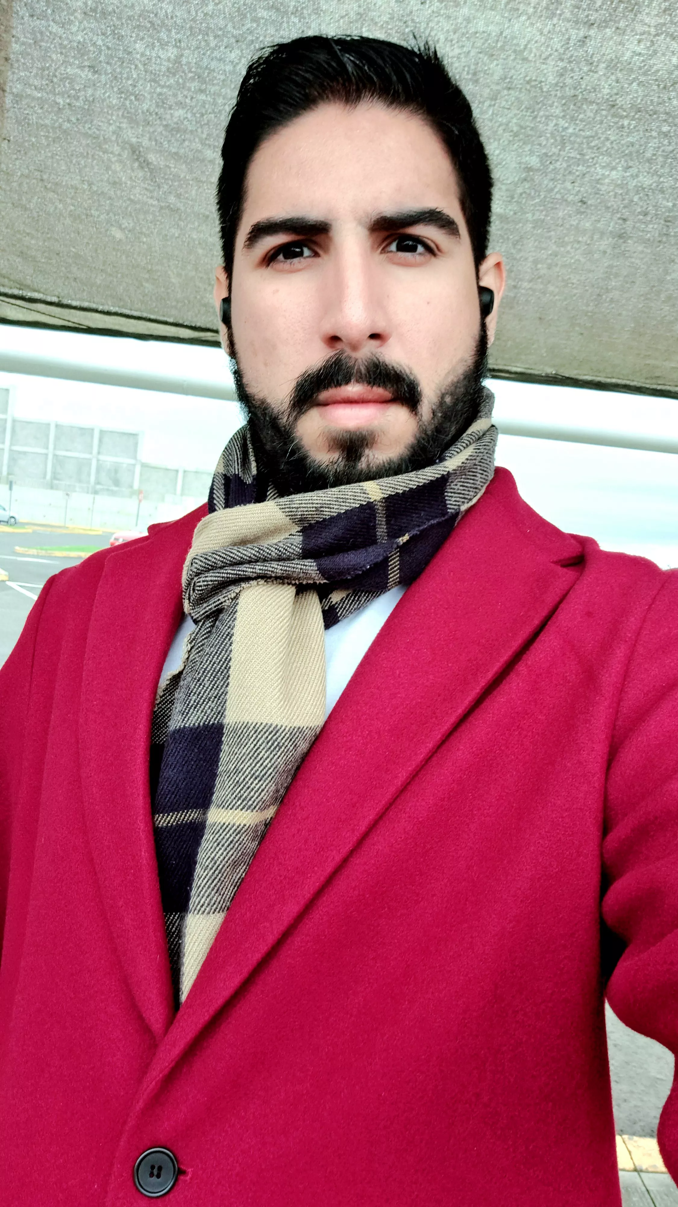 30M Felt fancy looking for my player 2