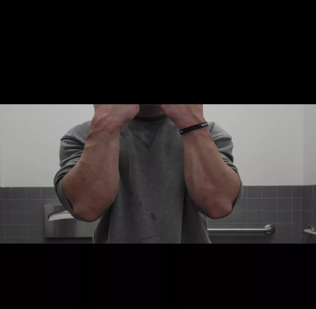 Are big forearms hot