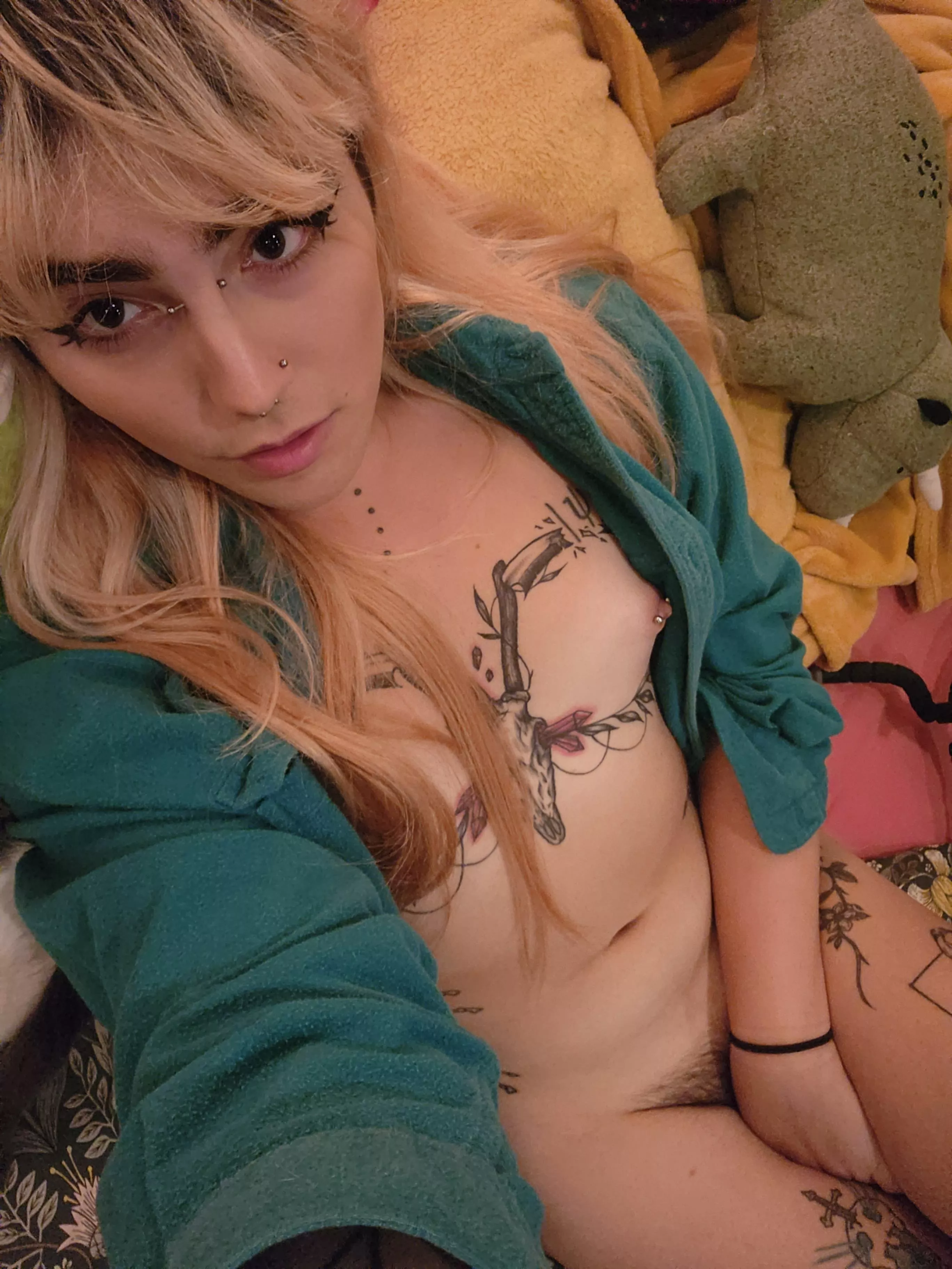 Feelin a slutty tonight, say hi