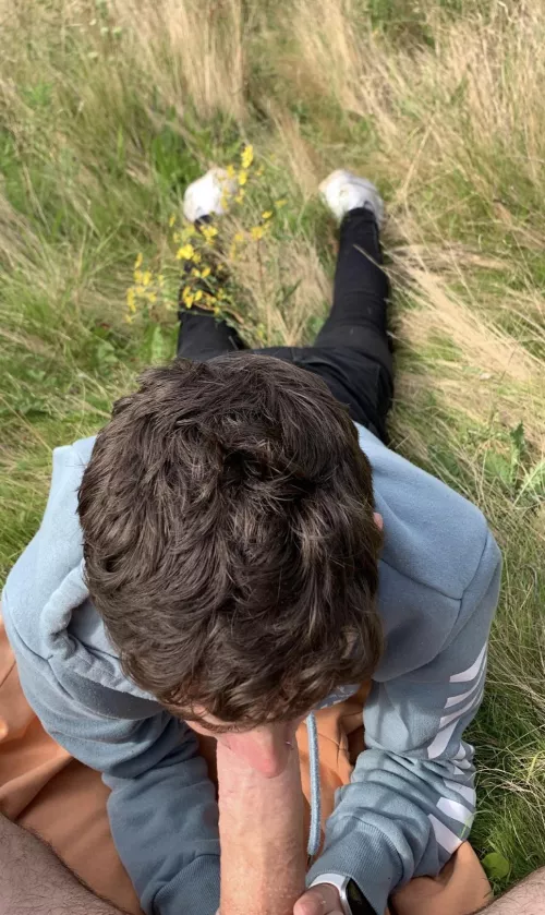 He sucked til I came (even when we got caught 😂)