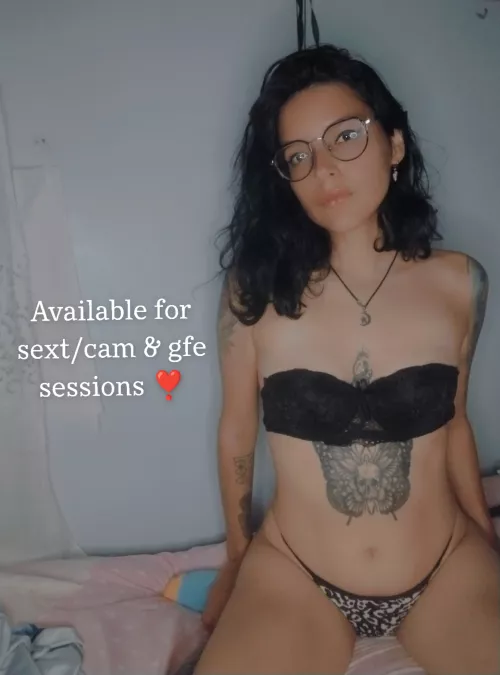Hi guys & girls ❣️ If u are looking for live [sext] w/[pic]s&[vid]s, check my offers in comments 💋💗