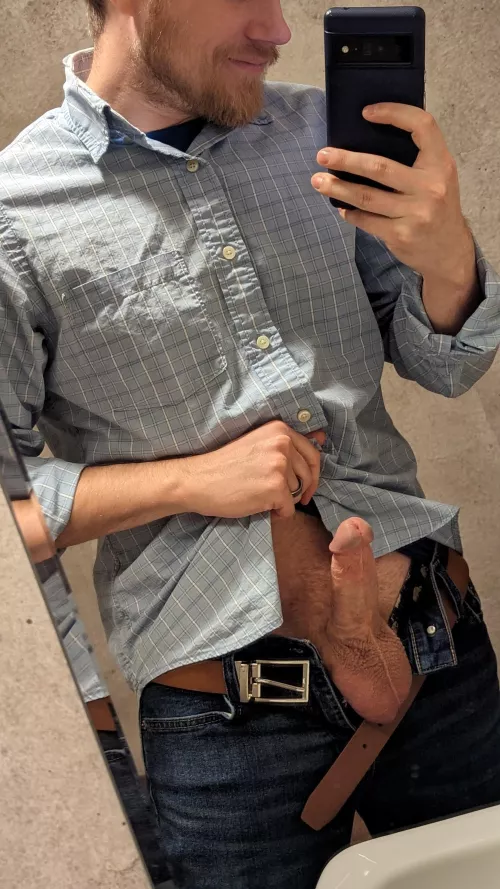 I feel like I can leave this out while at the office and just cover it with my shirt all day lol