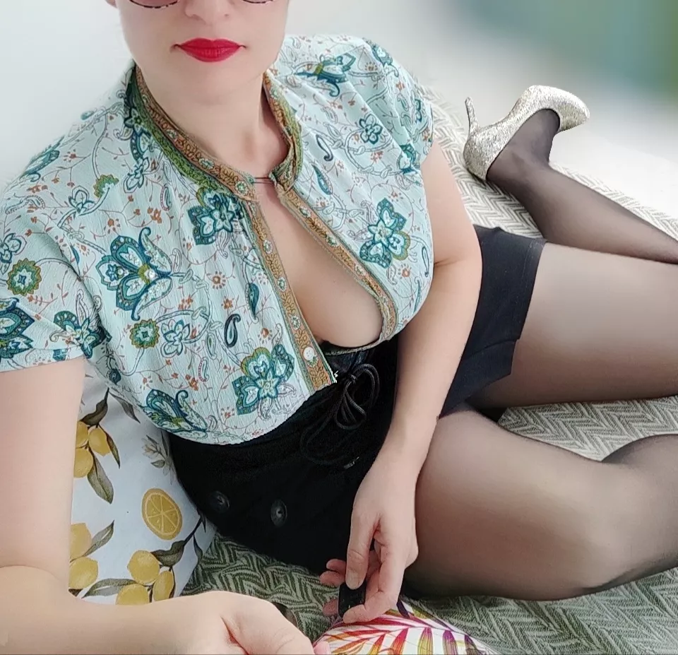 I need to rest my tired feet