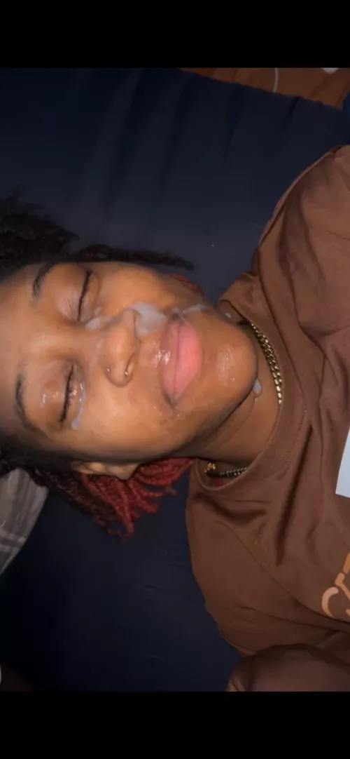 If you don’t blow your load on my face like this, I DONT want it 🤷🏾‍♀️