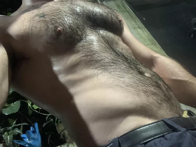 It’s too hot out rn I’m all wet